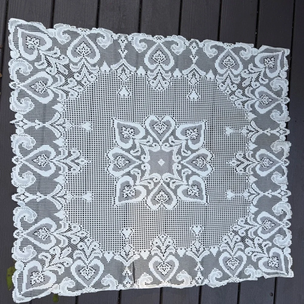 9.a.19 Vtg White Filet Lace Tablecloth Topper 39x41.5 Hearts Roses Floral Square